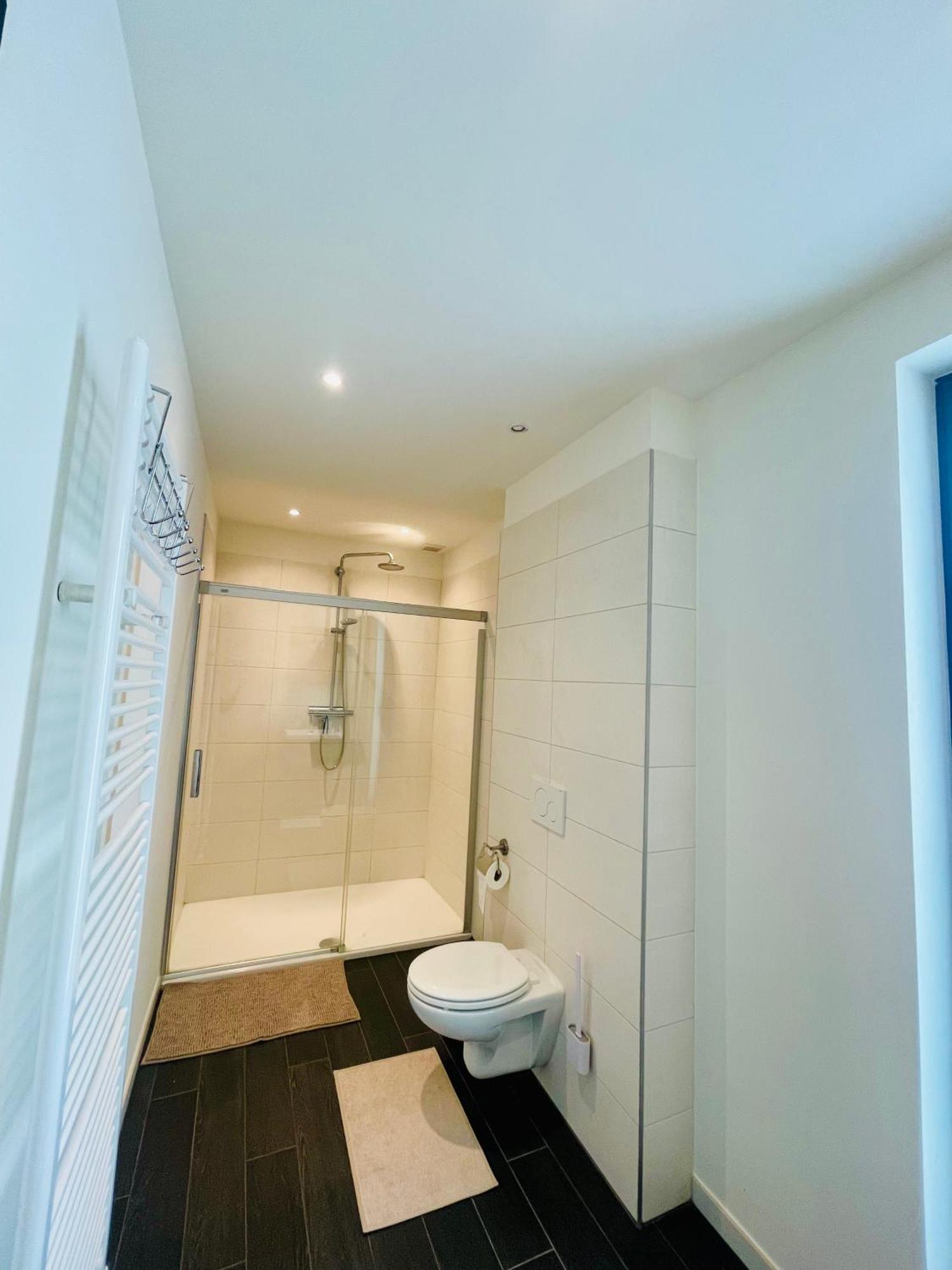 Down Town Spacious Loft Retreat With Private Parking Bruxelas Exterior foto
